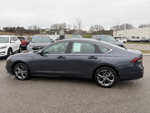 Used 2023 Honda Accord EX image 10