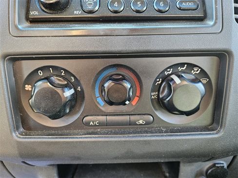 Used 2006 Nissan Frontier SE w/ (P01) Power Pkg image 23
