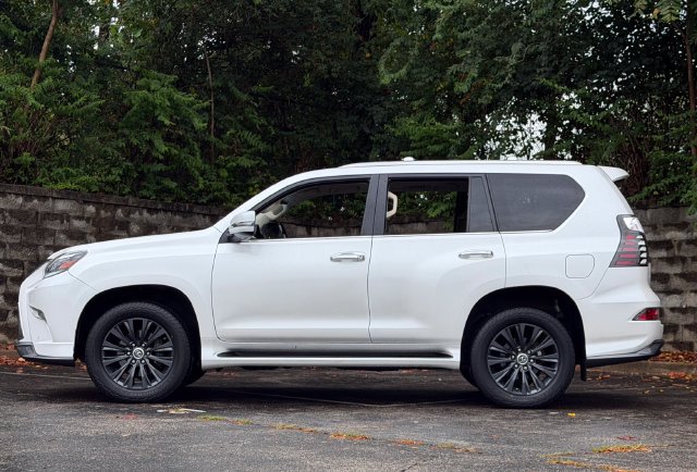 Certified 2023 Lexus GX 460 Premium w/ Accessory Package AWD/4WD image 10