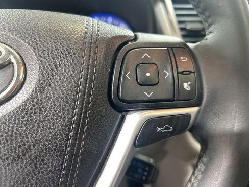 Used 2016 Toyota Highlander Limited Platinum image 27