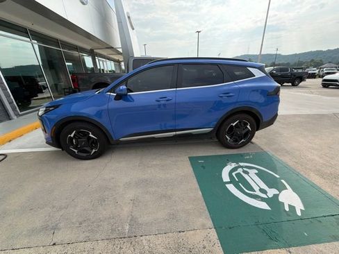 Used 2026 Kia Sportage EX w/ EX Panorama Roof Package FWD image 25