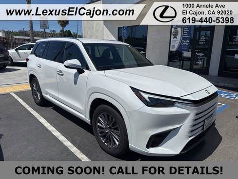 Used 2024 Lexus TX 350 FWD w/ Cold Weather Package image 4