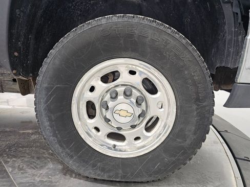 Used 2004 Chevrolet Silverado 2500 LS image 10