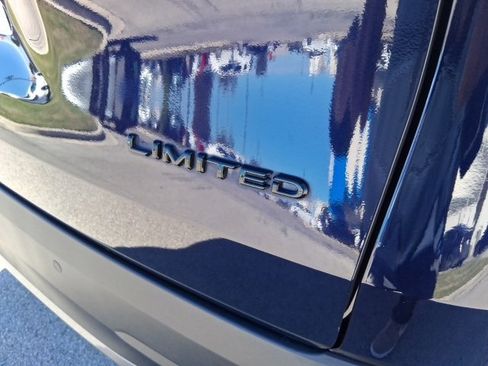 Used 2024 Toyota Grand Highlander Limited image 6