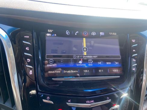 Used 2019 Cadillac Escalade Premium Luxury AWD/4WD image 22