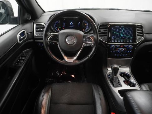 Certified 2021 Jeep Grand Cherokee Laredo X AWD/4WD image 22