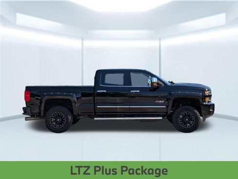 Used 2018 Chevrolet Silverado 3500 LTZ w/ Duramax Plus Package AWD/4WD image 8