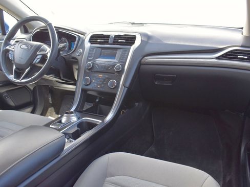 Used 2018 Ford Fusion S FWD image 12