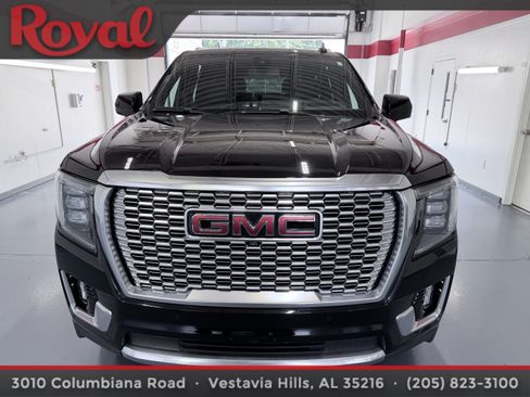 Used 2022 GMC Yukon Denali AWD/4WD image 2