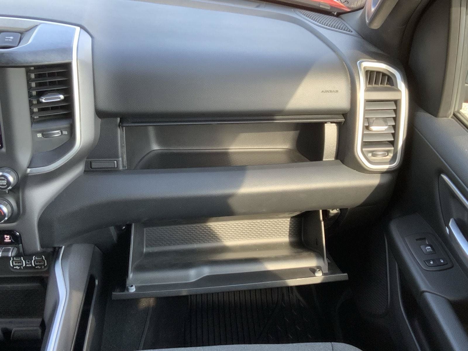 Used 2019 RAM 1500 Big Horn AWD/4WD image 64