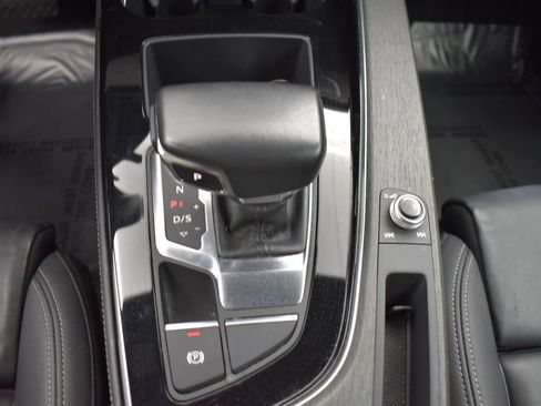 Used 2024 Audi A5 2.0T Premium Plus AWD/4WD image 9