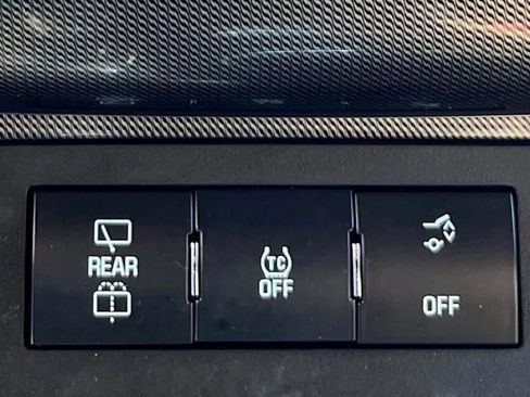 Used 2012 Chevrolet Traverse LTZ FWD image 33