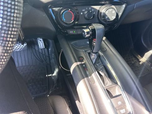 Used 2019 Honda HR-V Sport image 7