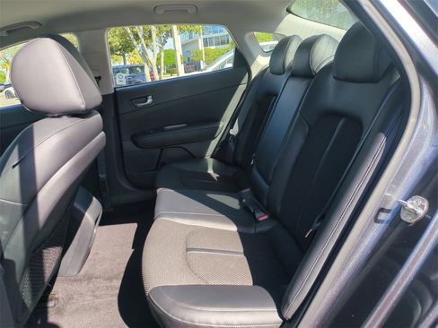 Used 2020 Kia Optima S image 16