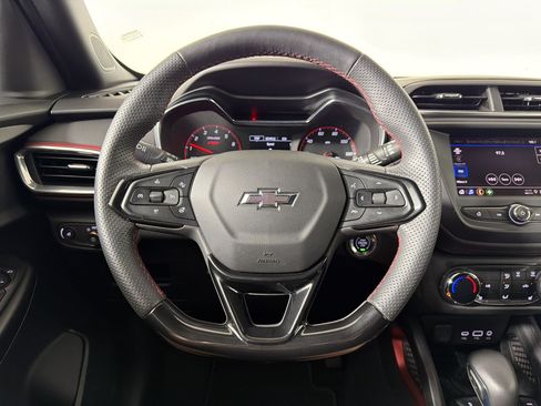 Used 2023 Chevrolet TrailBlazer RS AWD/4WD image 9
