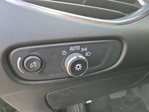 Used 2024 Chevrolet Malibu LT FWD image 16