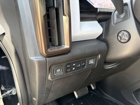 Used 2024 GMC Hummer EV 2X w/ Extreme Off-Road Package AWD/4WD image 36