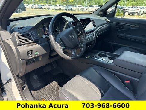 Used 2025 Honda Passport TrailSport image 21