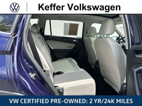 Used 2021 Volkswagen Tiguan SEL AWD/4WD image 23