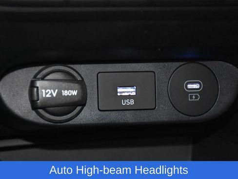 New 2025 Hyundai Elantra Limited image 19