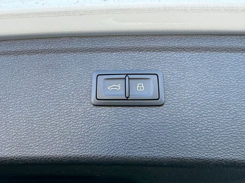 Used 2024 Audi Q5 2.0T Premium AWD/4WD image 40