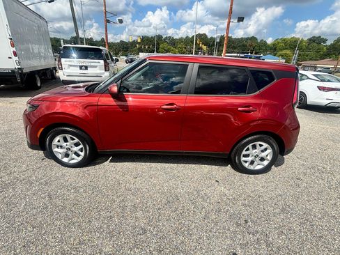 Used 2023 Kia Soul S FWD image 10
