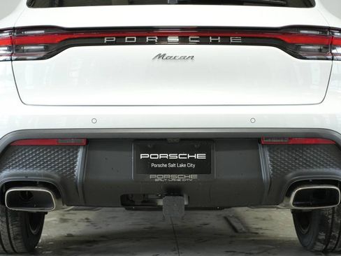 New 2025 Porsche Macan image 38