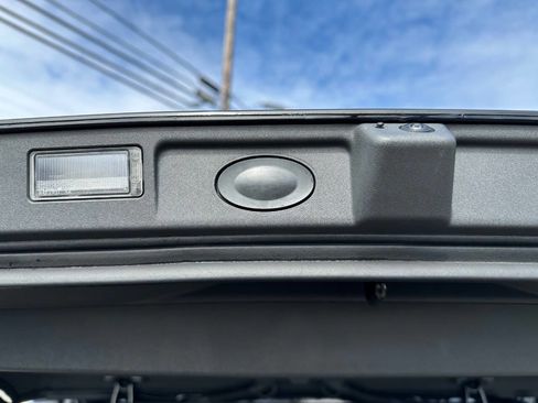 Used 2023 Rivian R1S Adventure AWD/4WD image 9