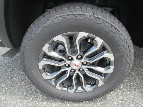 New 2026 GMC Canyon Denali AWD/4WD image 12