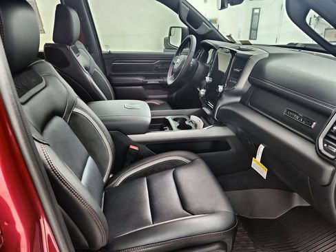 New 2026 RAM 1500 Laramie AWD/4WD image 31