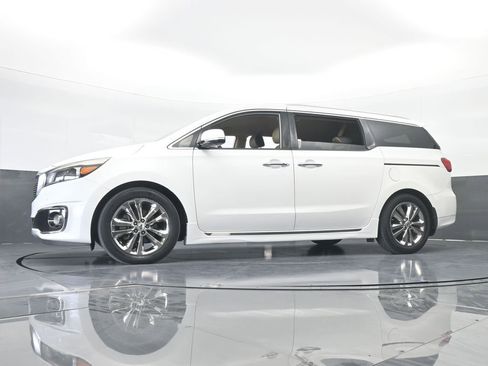 Used 2016 Kia Sedona SX Limited image 72
