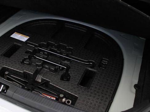 Certified 2024 Toyota Camry LE image 28