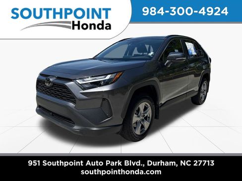 Used 2025 Toyota RAV4 XLE FWD image 3