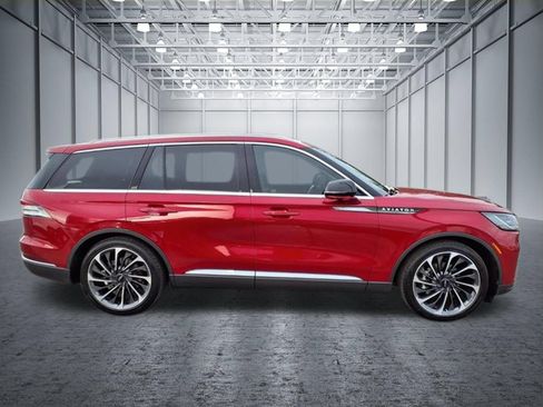 Used 2025 Lincoln Aviator Reserve w/ Equipment Group 201A AWD/4WD image 6