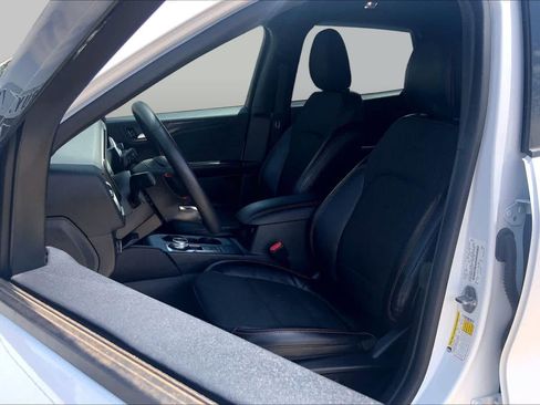 Certified 2023 Ford Escape ST-Line FWD image 8