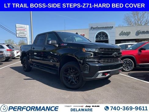 Used 2022 Chevrolet Silverado 1500 LT Trail Boss w/ Safety Package AWD/4WD image 1