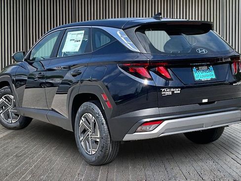 New 2026 Hyundai Tucson Limited AWD/4WD image 3