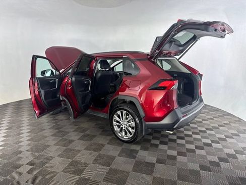 Used 2021 Toyota RAV4 Limited w/ Limited Grade Weather Package AWD/4WD image 20