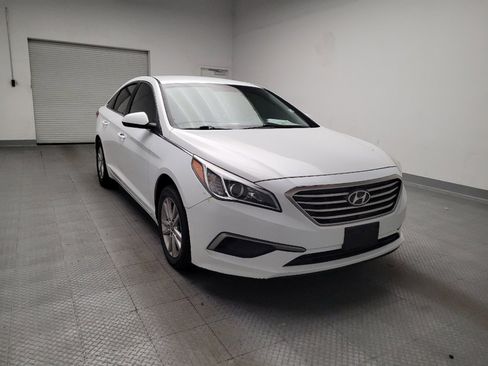 Used 2017 Hyundai Sonata SE FWD image 14