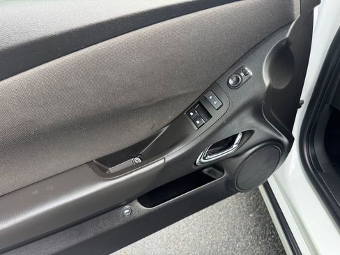 Used 2015 Chevrolet Camaro LT image 17