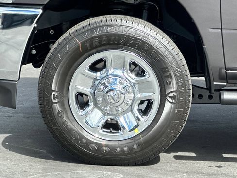 New 2026 RAM 2500 Tradesman AWD/4WD image 23