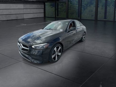 Used 2023 Mercedes-Benz C 300 Sedan image 4