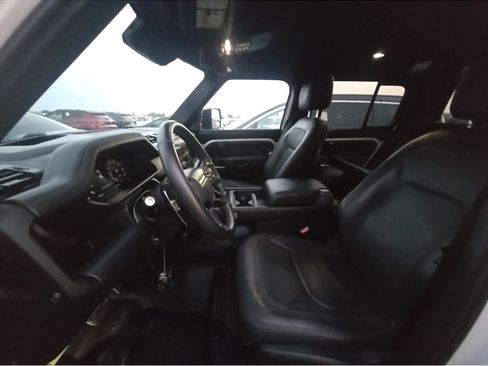 Used 2023 Land Rover Defender 110 V8 AWD/4WD image 4