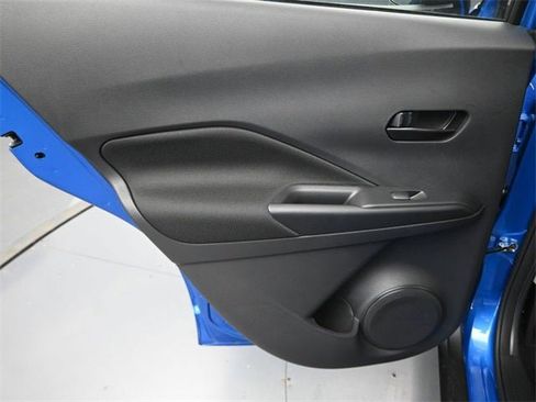 New 2025 Nissan Kicks Play S image 22