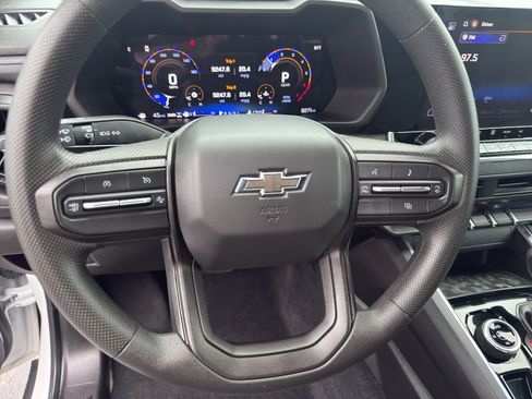 Used 2024 Chevrolet Colorado Trail Boss w/ Technology Package AWD/4WD image 16