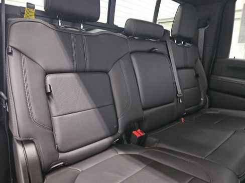 Used 2021 Chevrolet Silverado 3500 High Country w/ Technology Package image 16