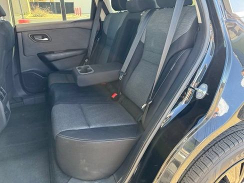 Used 2022 Nissan Rogue SV FWD image 33
