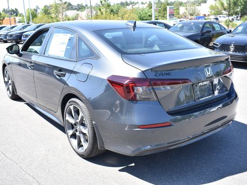 New 2026 Honda Civic Sport Touring image 7