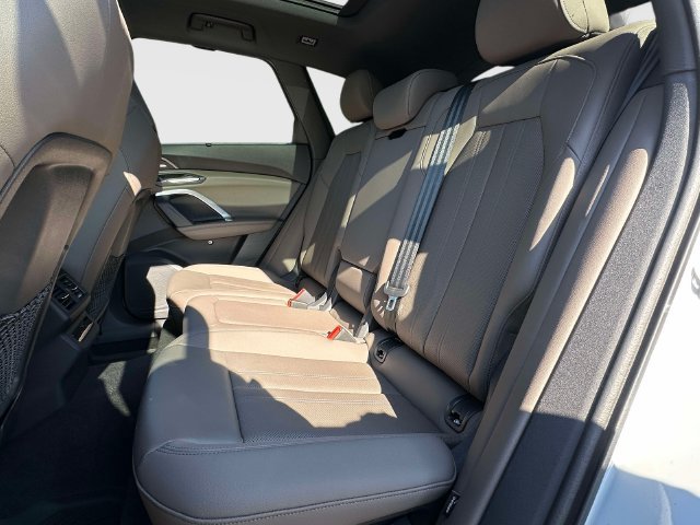 Certified 2025 Audi Q5 Premium Plus AWD/4WD image 14