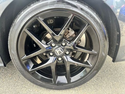 Used 2025 Honda Civic Sport image 24